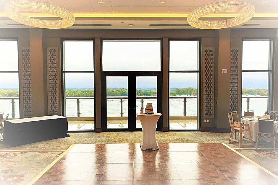 The Merrill Hotel & Conference Center, Muscatine, a Tribute Portfolio Hotel