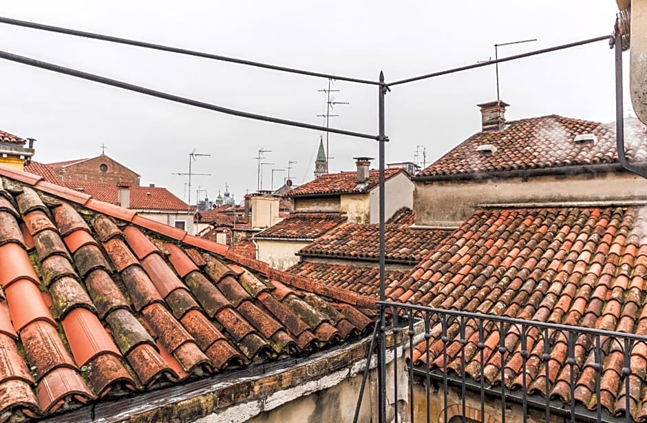 Ca' Leon D'Oro