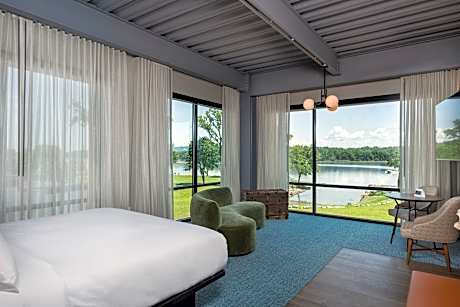 Premium King Room with Spa Bath