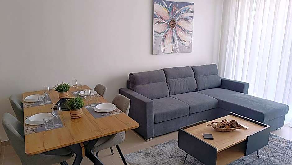 Larvella Estia Luxury Suites