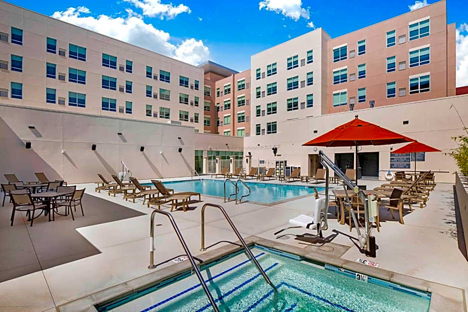 Hyatt House LA - University Medical Center