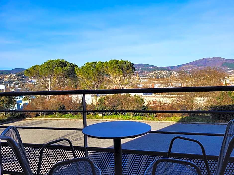 Hotel Restaurant Les Chataigniers