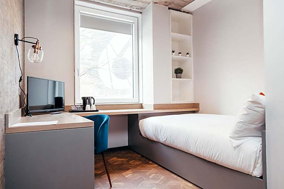 Quarter by the Warren Collection