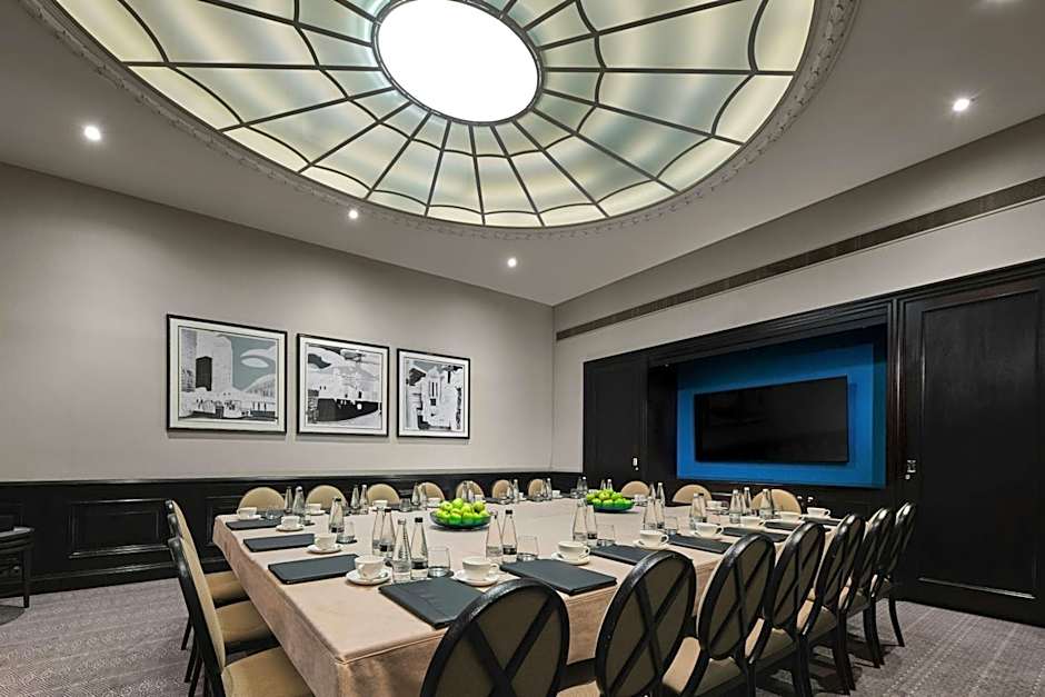 Threadneedles, Autograph Collection by Marriott