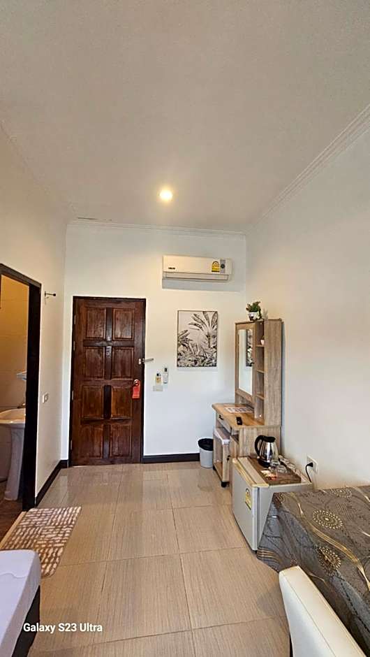 Passion Nai Harn Guesthouse