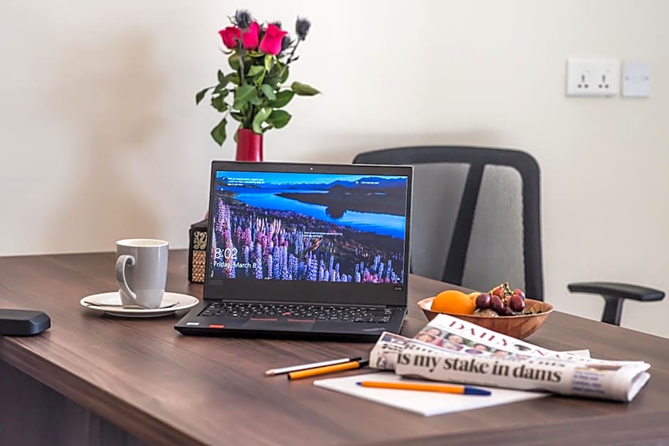 Glam Hotel Nairobi - Near Westgate Mall, Westlands