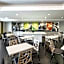 Best Western Douglas Inn & Suites