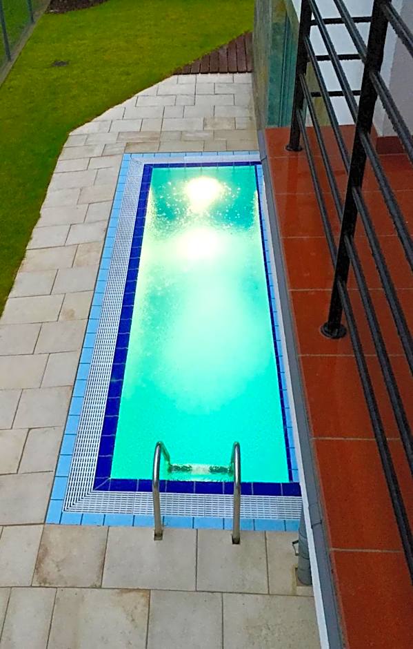 Flinski Sport X SPA, Boutique X Art