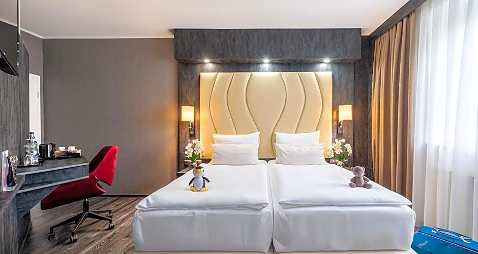 PLAZA INN Schmöker-Hof