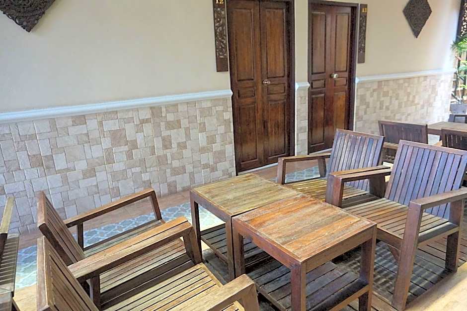 Wong Sai Siri Srichiangkhan Hotel