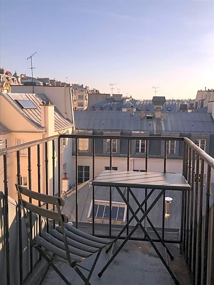 Hotel Jacques De Molay