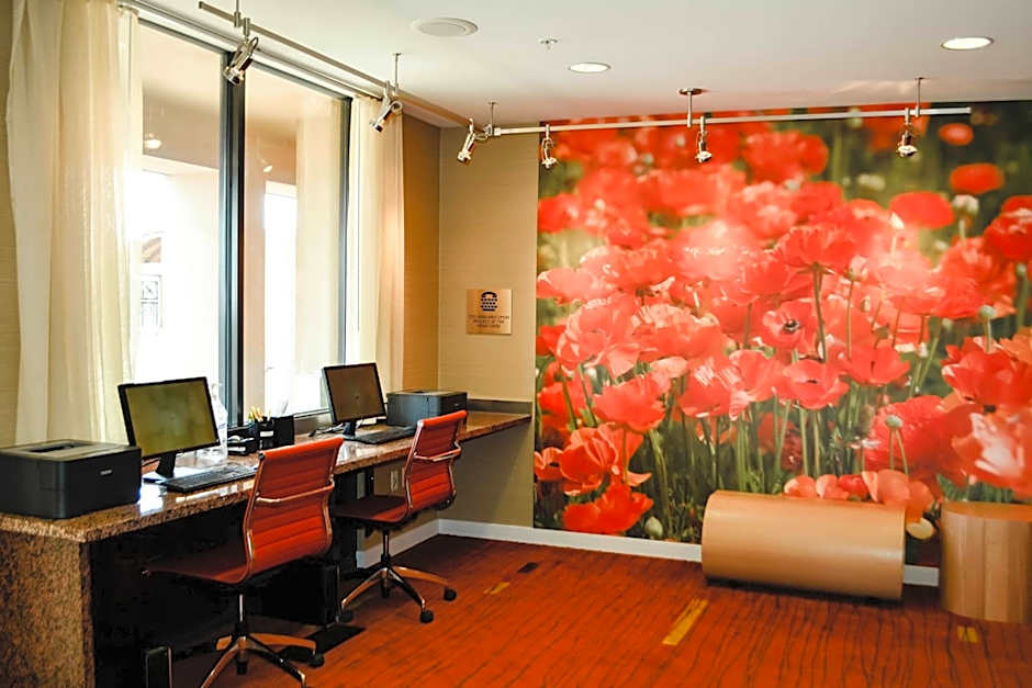 Courtyard by Marriott Salina