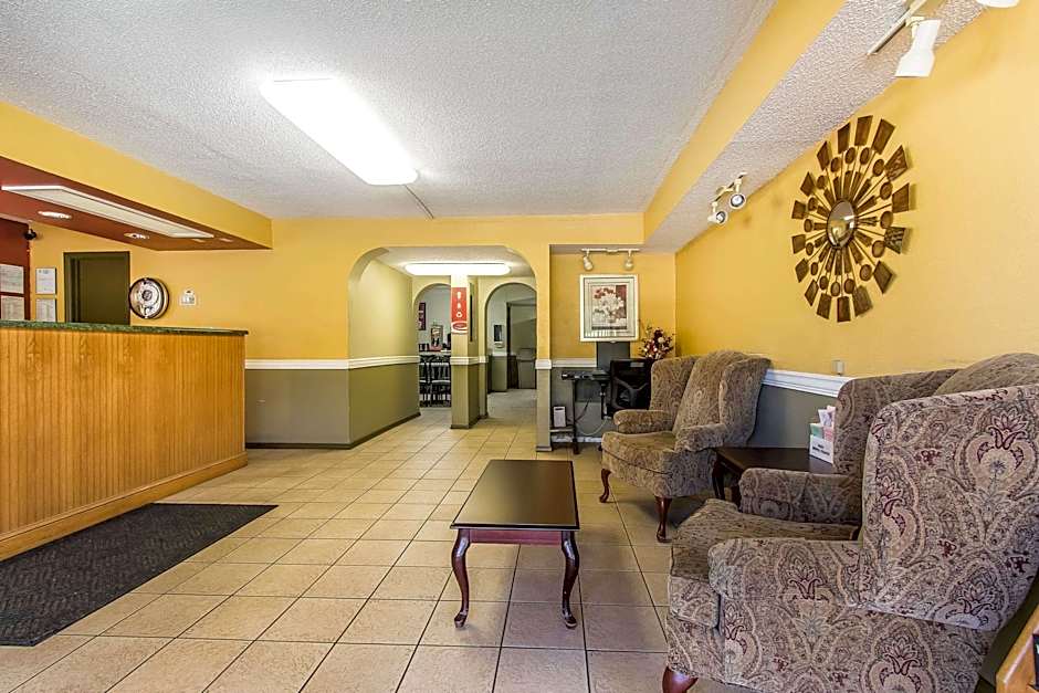 Econo Lodge Scottsboro Area