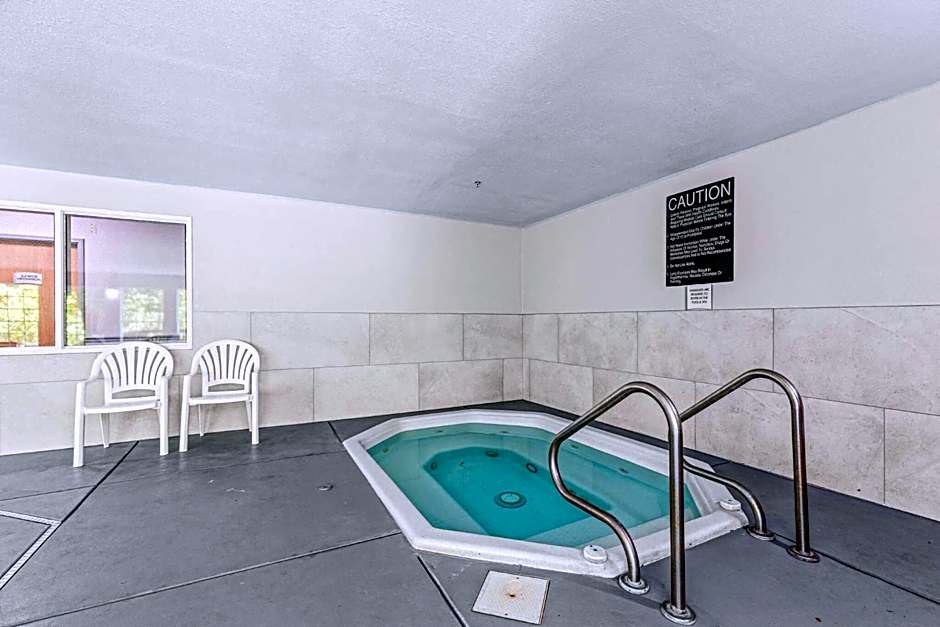 Quality Inn & Suites On The River