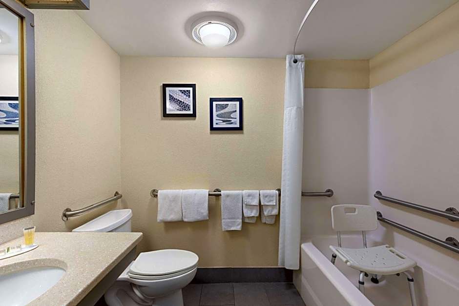 Travelodge by Wyndham Perry GA