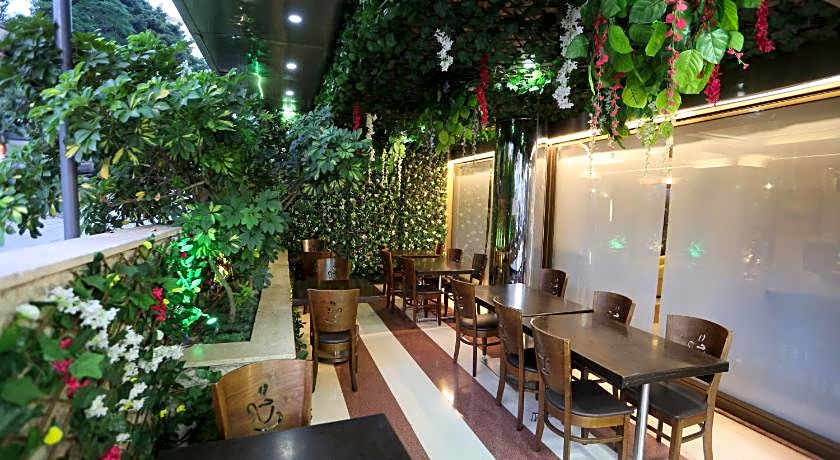 Duroy Hotel