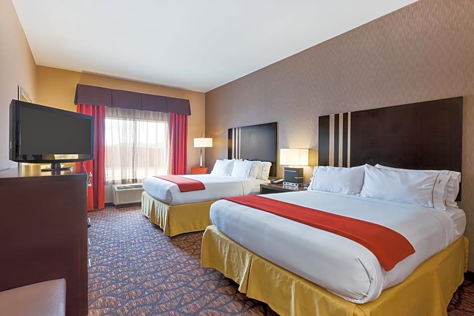 Holiday Inn Express and Suites Alpine By IHG