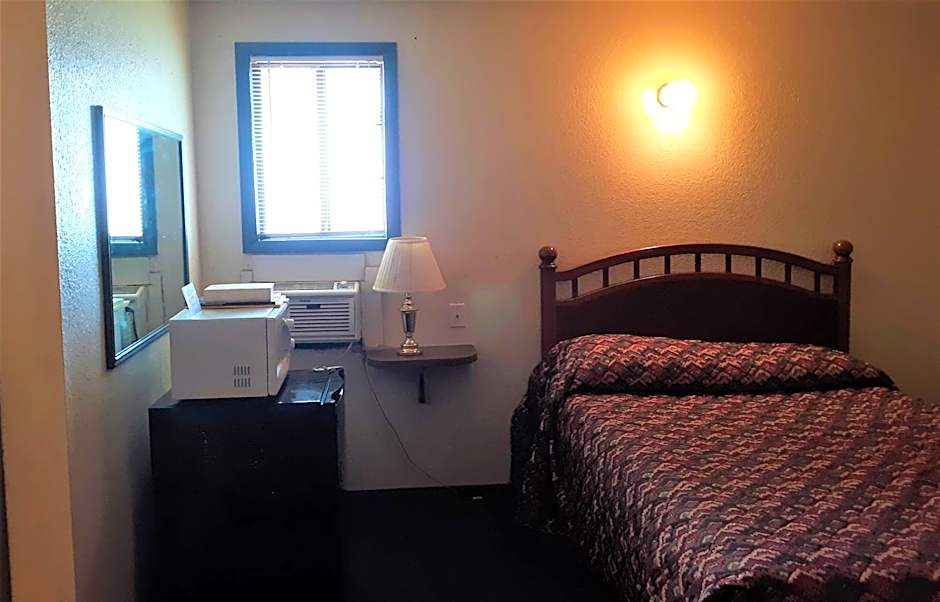 OYO Hotel Cheyenne Wells - US 40