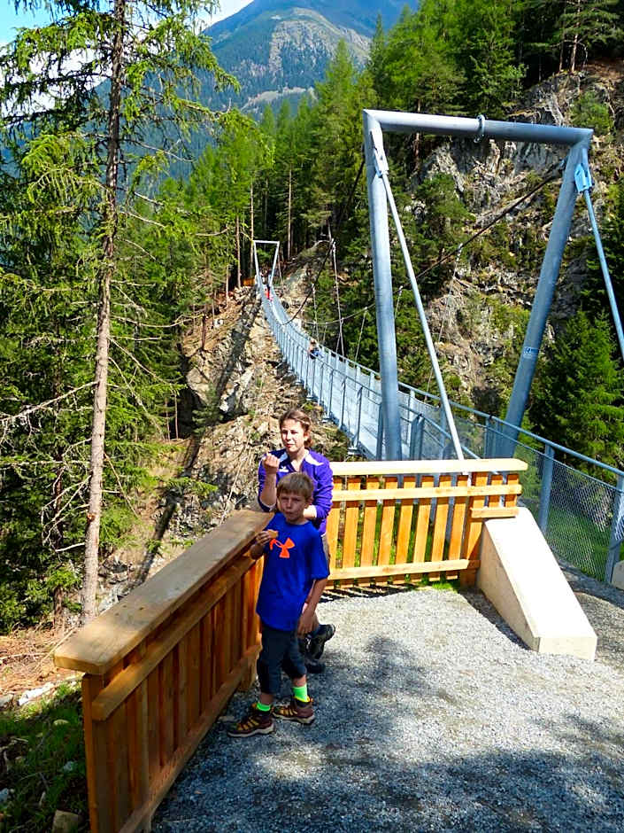 Haus Alpina & Landhaus Schöpf