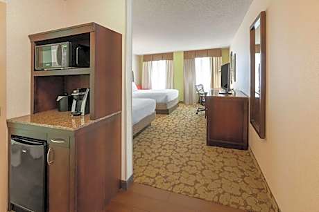 2 Queen Hearing Accessible Room