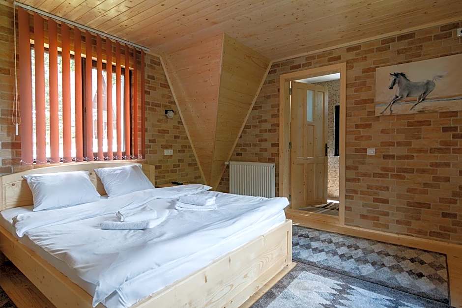 Centrul de Echitatie Poiana Brasov