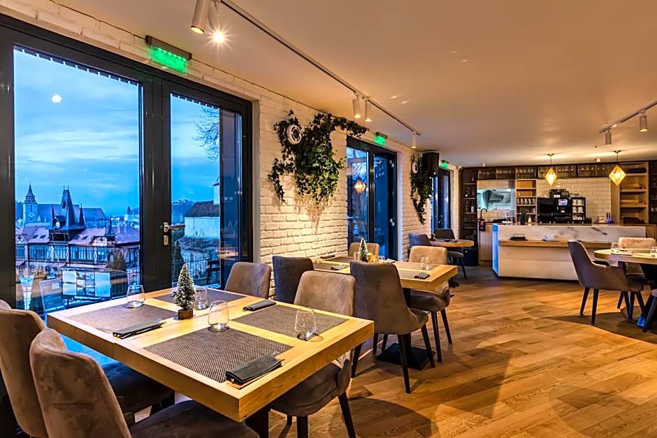 UpperHouse Suites & More