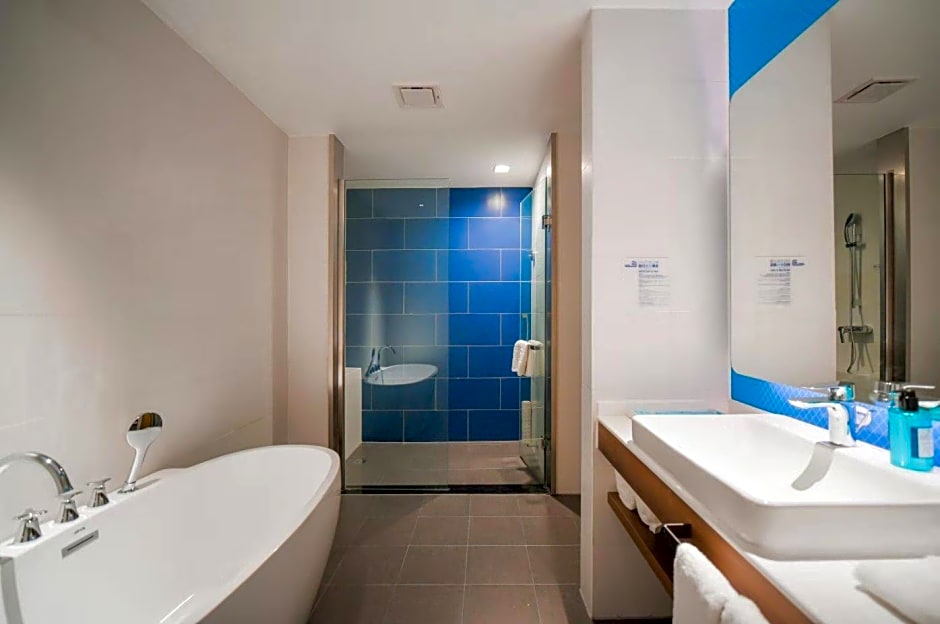 Holiday Inn Express Suzhou Zhouzhuang Ancient Town By IHG