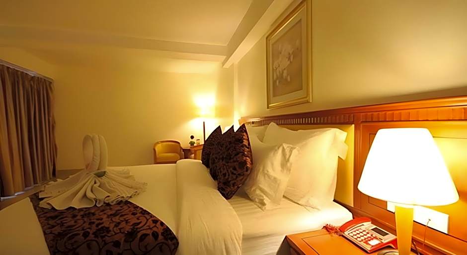 The Golden Ville Boutique Hotel & Spa