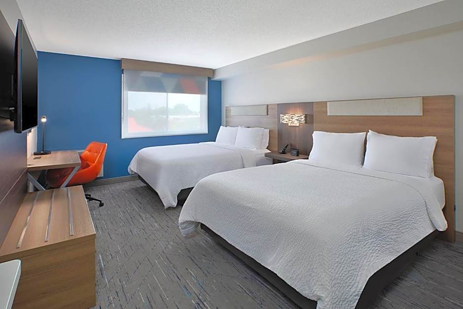 HOLIDAY INN EXPRESS & SUITES FREDERICTON By IHG
