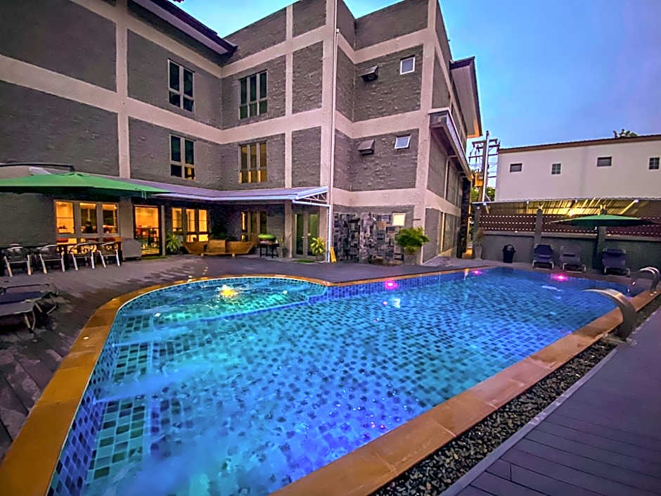 Cha Li's Family Hotel&Hostel