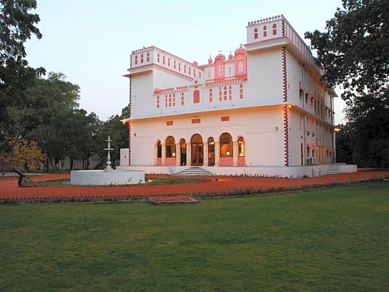Bijay Niwas Palace