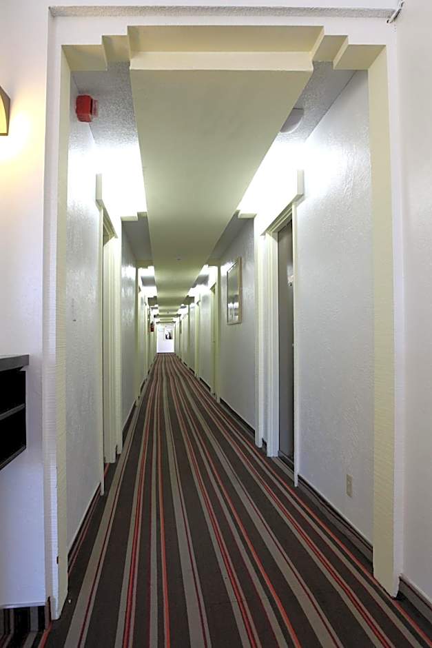 Granada Inn