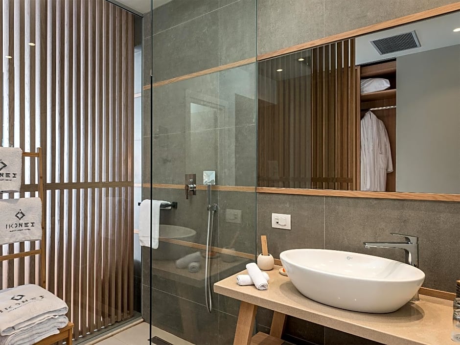 Ikones Seafront Luxury Suites