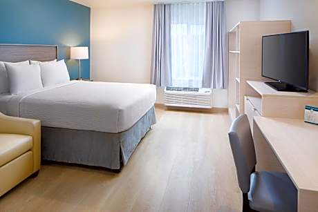 Standard Queen Room with Dishwasher and Sofa Bed - Non-Smoking