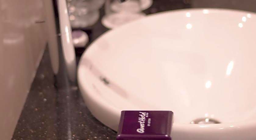 Quest San Hotel Denpasar by ASTON