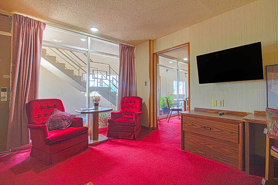 HomeTown Inn By OYO - Liberal, KS