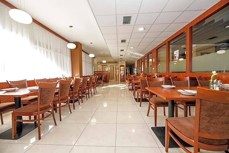 Hotel Opera