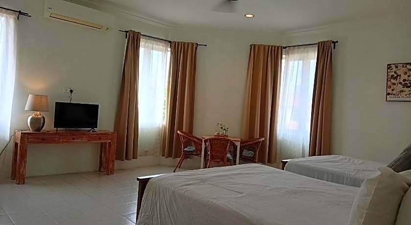 Rumah Putih B&B near KLIA