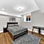 Stylish 2-Bedroom Apartment In Downtown Windsor
