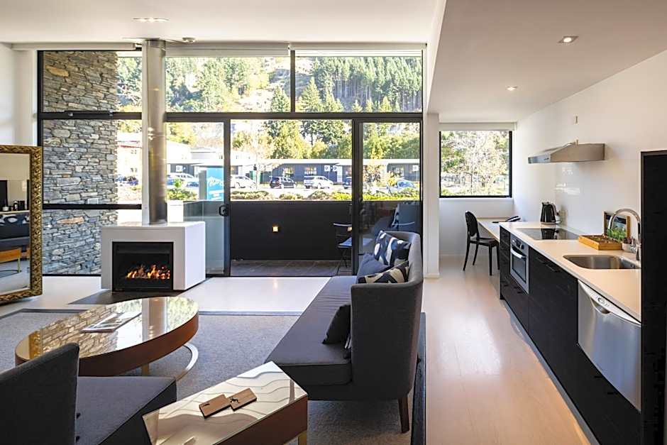 Queenstown Park Boutique Hotel