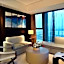 Howard Johnson IFC Plaza Ningbo Hotel