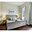 Amazing Condos Beautiful View 2 Blocks To French Quarter, Small Rooftop Pool, Gym, Seanger Theater, Super Dome, And Bourbon St