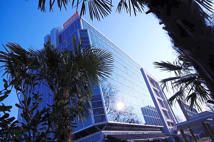 Clayton Hotel Chiswick