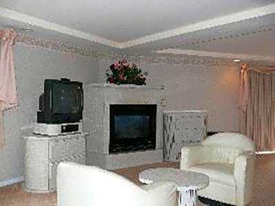 Chateau Royale Inn