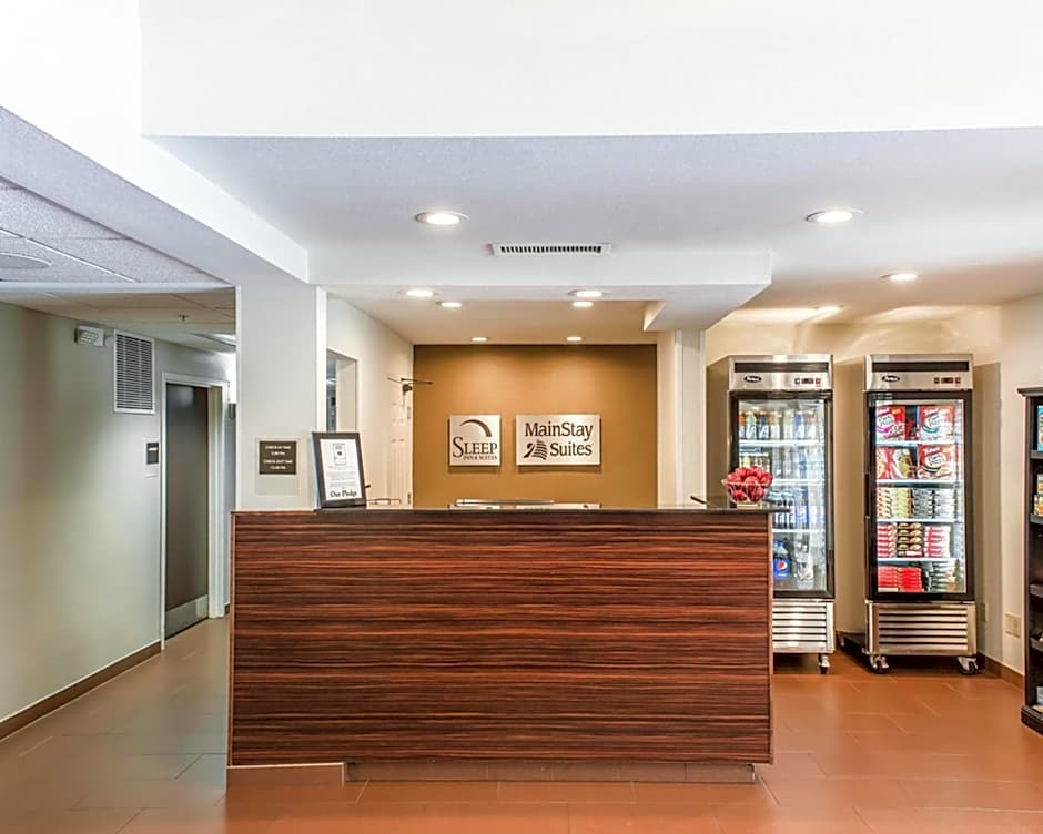 Mainstay Suites Pittsburgh Airport