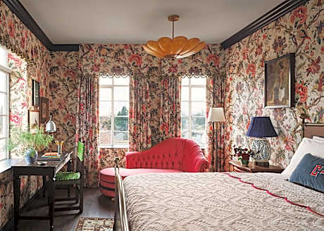 Graduate Corner King Mobility Accessible Tub 304 Sq Ft-wifi Avail-luxury Linens 55 Inch Hd Tv-tea Ke