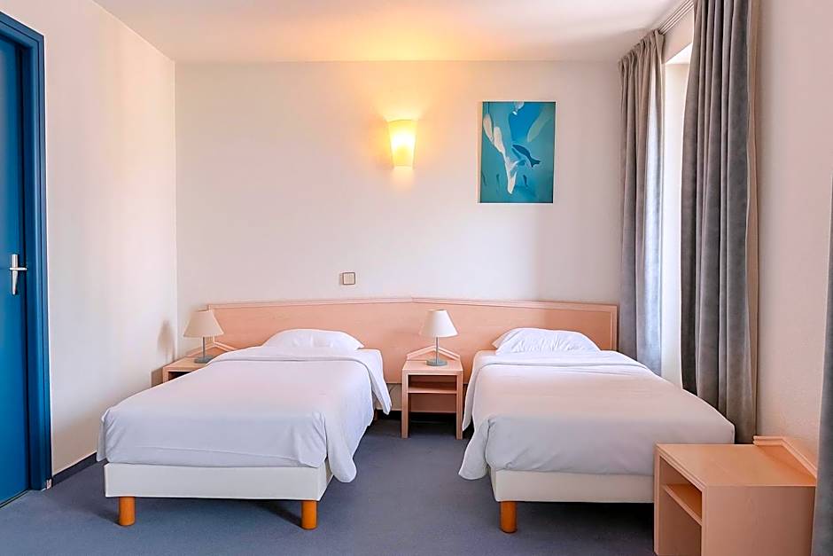 Hôtel de Genève , Faverges-Seythenex 74210, Haute Savoie