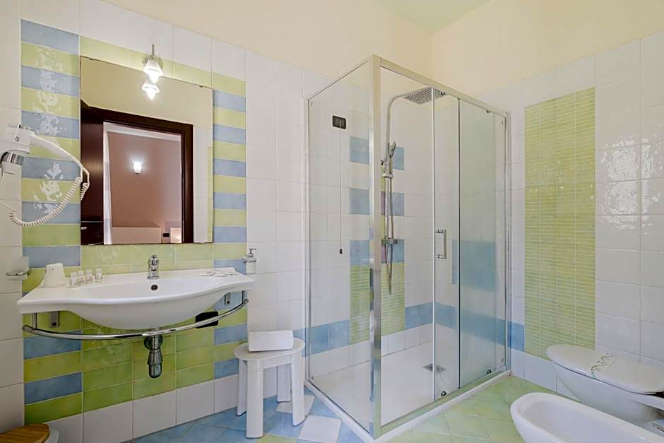 Cerri Hotel