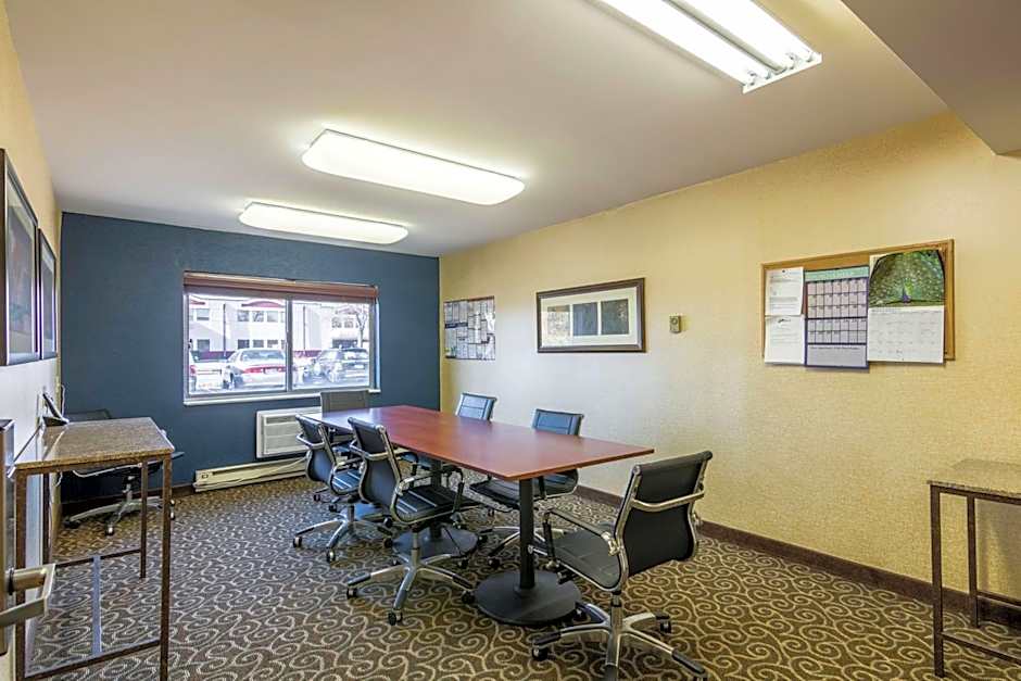 Motel 6-Eau Claire, WI