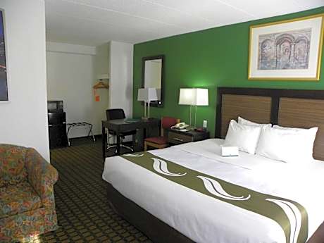 King Room - Non-Smoking